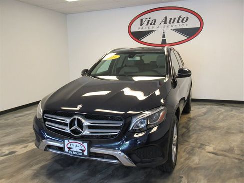 Used 2017 Mercedes-Benz GLC 300 4MATIC image 7