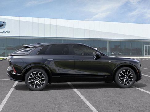 New 2025 Cadillac Lyriq Sport image 6