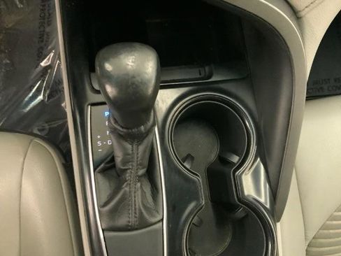 Used 2018 Toyota Camry SE image 15