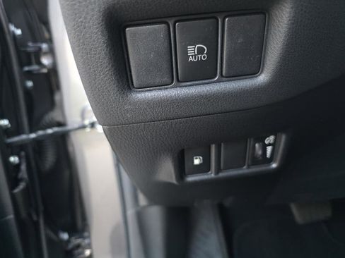 Used 2021 Toyota C-HR XLE image 20