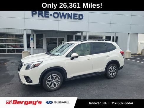 Used 2024 Subaru Forester Premium AWD/4WD image 1