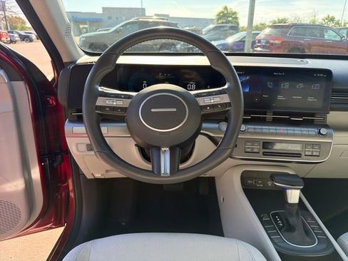 Used 2024 Hyundai Kona SEL FWD image 16