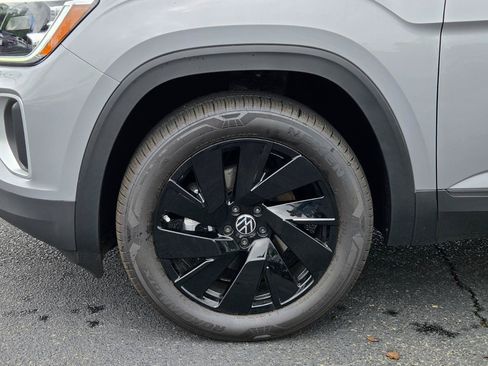 Used 2026 Volkswagen Atlas SE AWD/4WD image 14