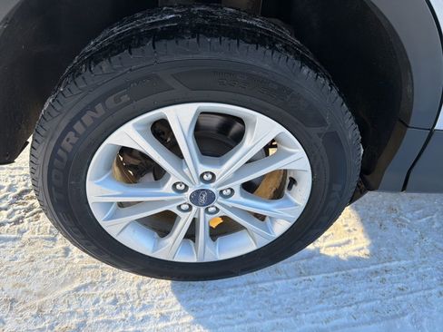 Used 2017 Ford Escape SE image 10