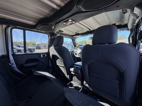 Used 2020 Jeep Gladiator Sport w/ Quick Order Package 24S image 13