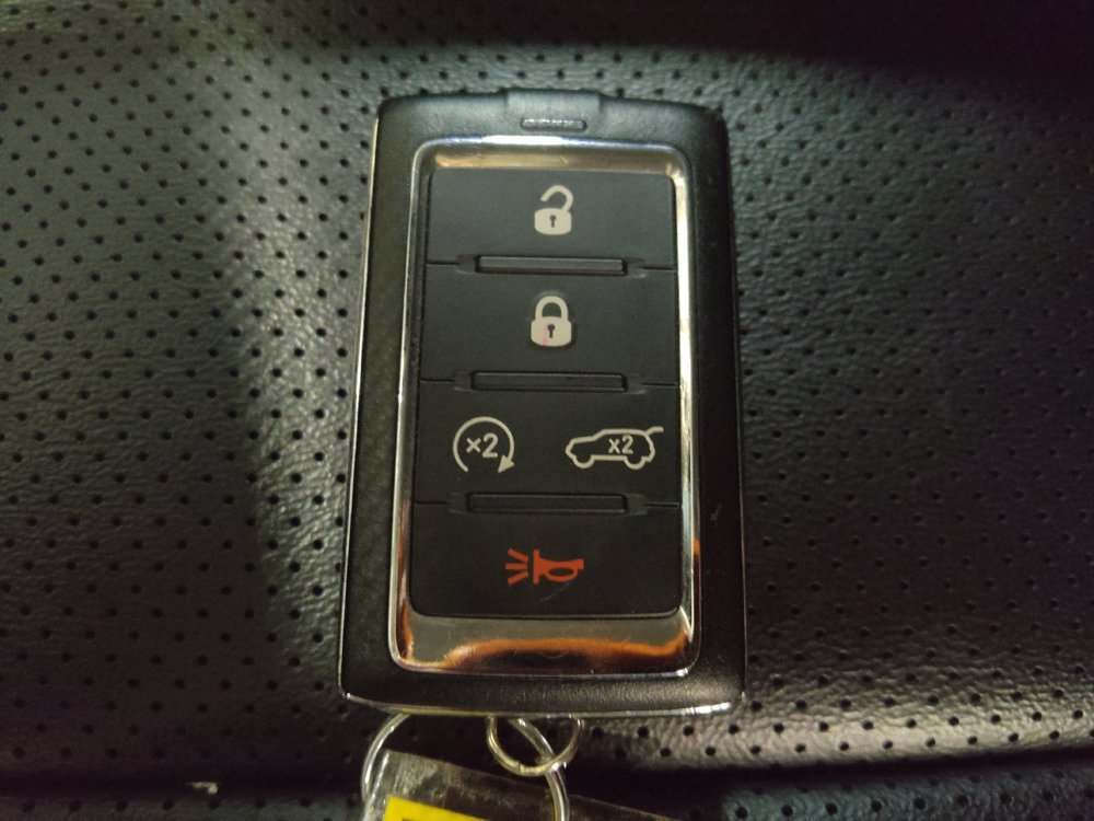 Used 2023 Jeep Grand Cherokee 4WD 4xe w/ Luxury Tech Group II image 32