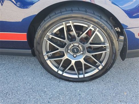 Used 2011 Ford Mustang Shelby GT500 w/ SVT Performance Pkg image 5