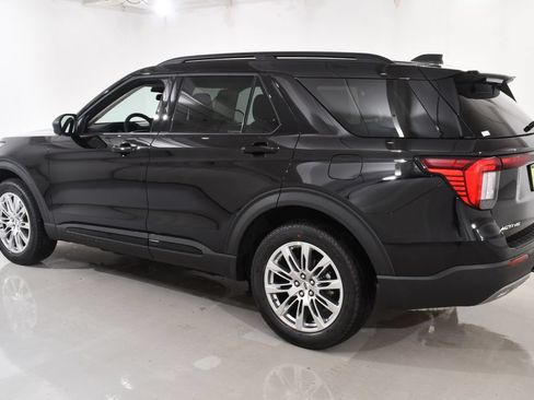 New 2026 Ford Explorer Active w/ Active Comfort Package AWD/4WD image 15