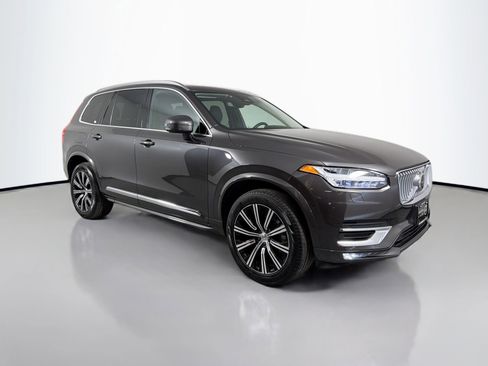 Certified 2023 Volvo XC90 B6 Plus image 3