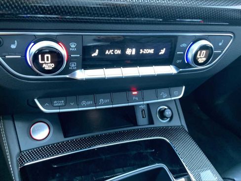 Used 2023 Audi SQ5 Premium Plus w/ Premium Plus Package image 50