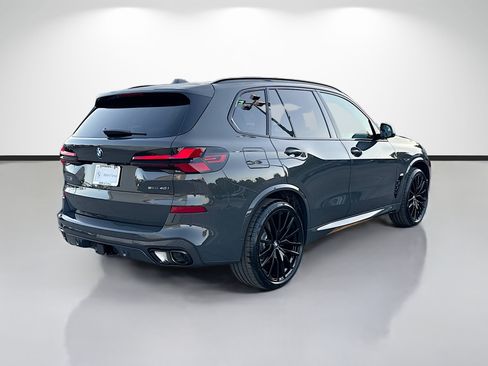 New 2026 BMW X5 sDrive40i w/ M Sport Package RWD image 3