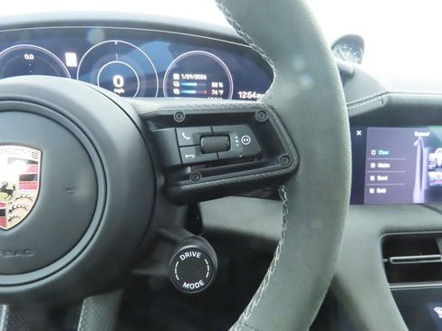 Used 2023 Porsche Taycan GTS image 12