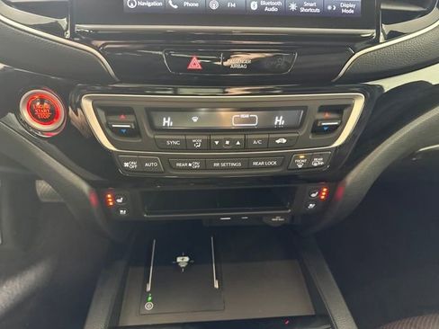 Used 2024 Honda Ridgeline Black Edition image 24