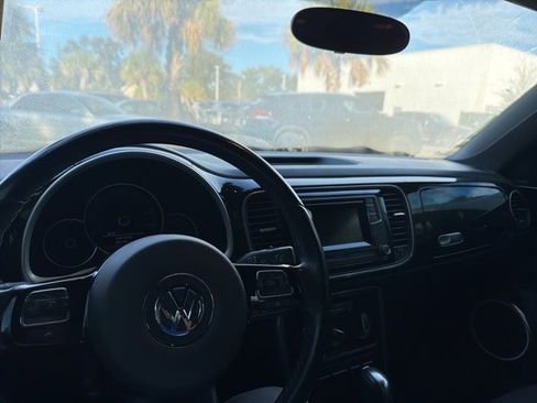 Used 2018 Volkswagen Beetle 2.0T S image 24