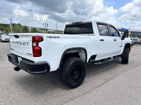 Used 2023 Chevrolet Silverado 2500 Custom w/ Custom Value Package AWD/4WD image 3