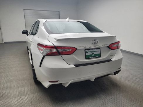 Used 2020 Toyota Camry SE image 6