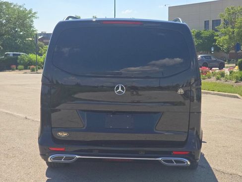 Used 2023 Mercedes-Benz Metris Passenger image 14