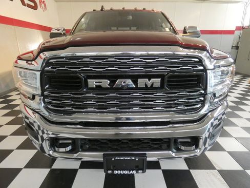 Used 2022 RAM 2500 Limited w/ Towing Technology Group image 2