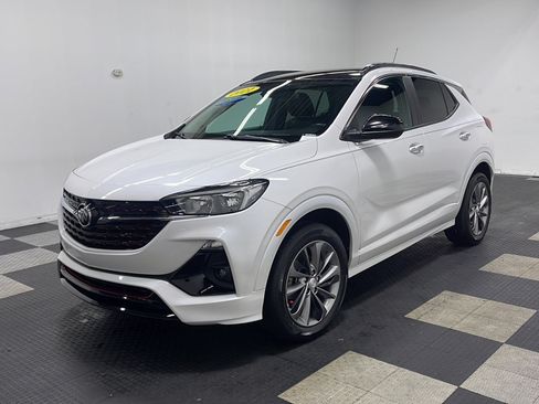 Used 2021 Buick Encore GX Select w/ Sport Touring Package AWD/4WD image 1