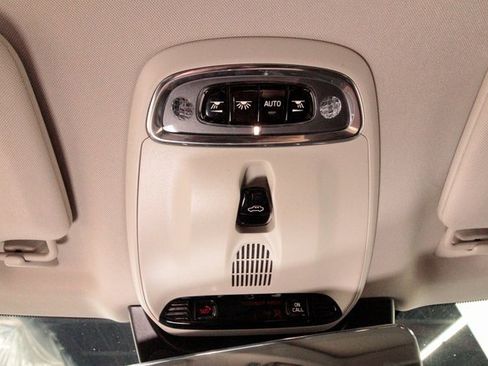 Certified 2022 Volvo XC90 T6 Momentum w/ Protection Package image 48