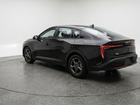 Used 2025 Kia K4 FWD image 6