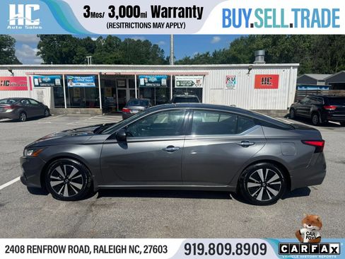 Used 2020 Nissan Altima 2.5 SV FWD image 2