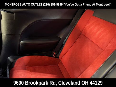 Used 2015 Dodge Challenger R/T Plus image 32