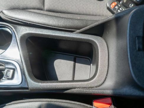 Used 2023 Buick Encore GX Select w/ Safety Package II FWD image 34