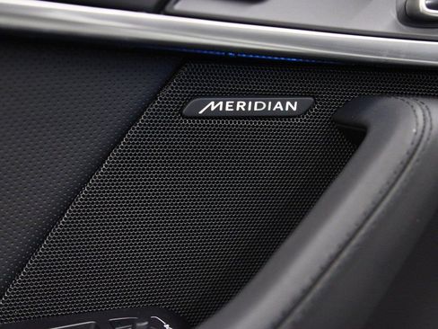 Used 2024 Jaguar F-TYPE R-Dynamic image 23