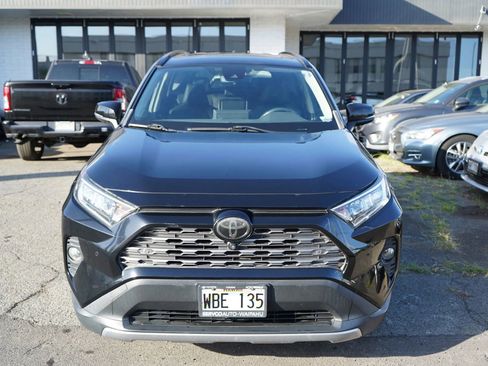 Used 2020 Toyota RAV4 Limited FWD image 4