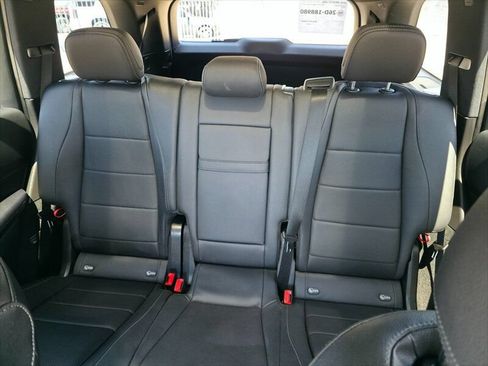 Used 2025 Mercedes-Benz GLS 450 4MATIC image 35