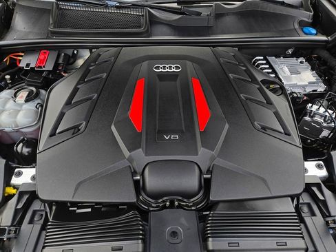 Used 2024 Audi SQ8 Premium Plus w/ Executive Package image 35