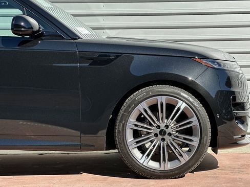 Used 2026 Land Rover Range Rover Sport Dynamic SE image 36