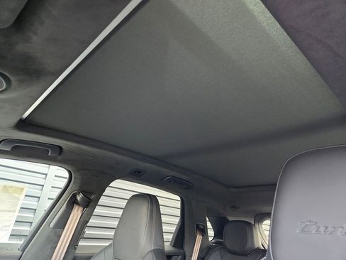 New 2026 Porsche Cayenne Turbo image 21