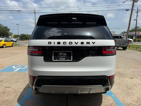 Used 2020 Land Rover Discovery Landmark AWD/4WD image 6