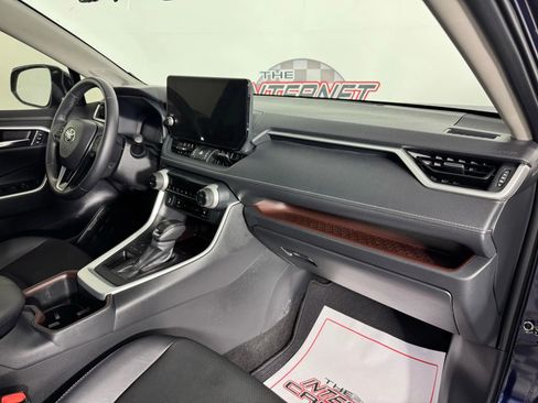 Used 2023 Toyota RAV4 Limited image 12