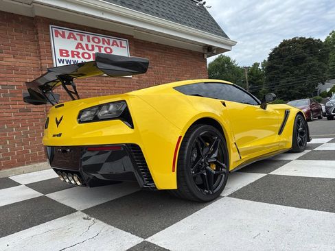 Used 2019 Chevrolet Corvette ZR1 RWD image 12