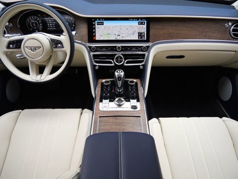 New 2026 Bentley Flying Spur Plug-In Hybrid AWD/4WD image 4