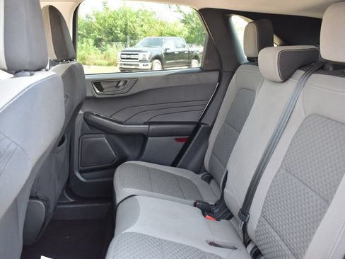 Used 2022 Ford Escape SE FWD image 8