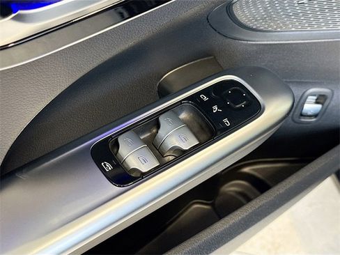 Certified 2025 Mercedes-Benz C 300 4MATIC Sedan image 17