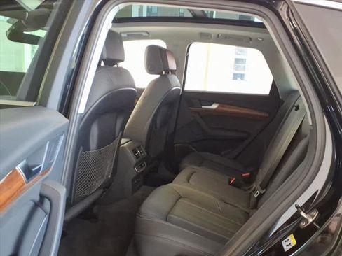 Certified 2023 Audi Q5 2.0T Premium Plus w/ Premium Plus Package image 18