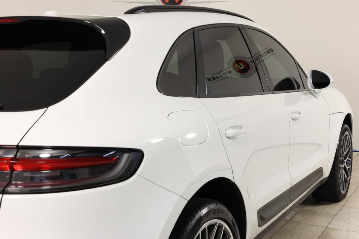 Used 2023 Porsche Macan AWD/4WD image 41