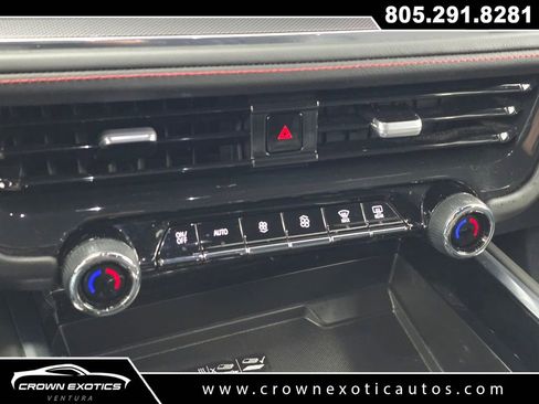 Used 2025 Chevrolet Suburban RST w/ Sun And Tow Package image 30