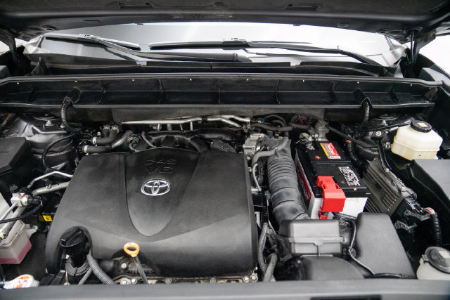 Used 2021 Toyota Highlander L AWD/4WD image 20