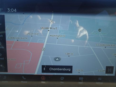 Used 2022 Lincoln Nautilus Reserve w/ Equipment Group 201A image 17