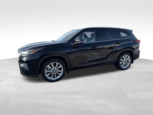 Used 2020 Toyota Highlander Limited image 9