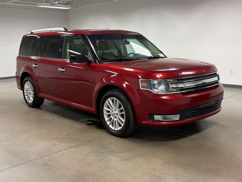 Used 2017 Ford Flex SEL w/ Equipment Group 202A FWD image 6