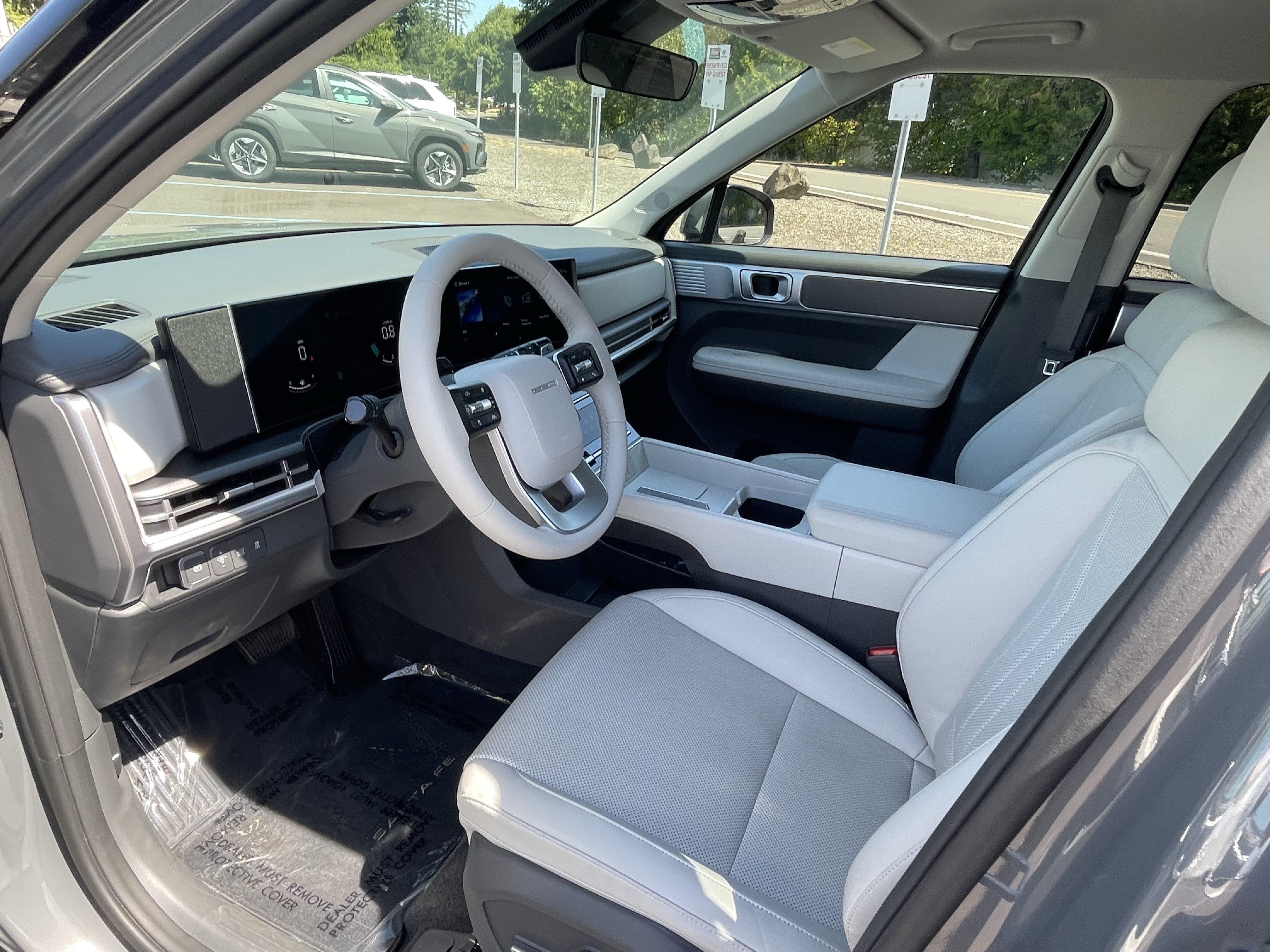 Certified 2025 Hyundai Santa Fe SEL w/ Tow & Go Package AWD/4WD image 10