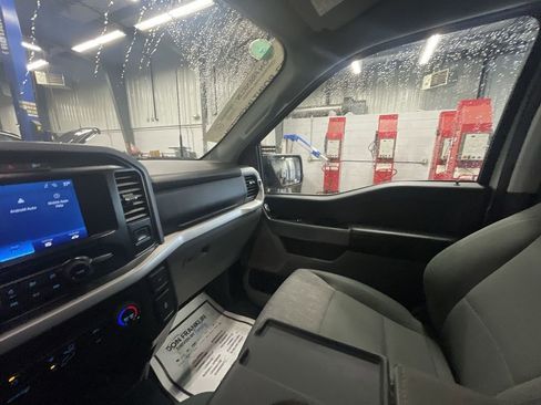 Used 2023 Ford F150 XLT image 11