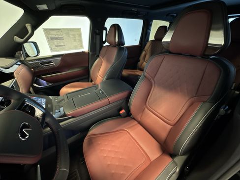 New 2026 INFINITI QX80 Autograph image 11